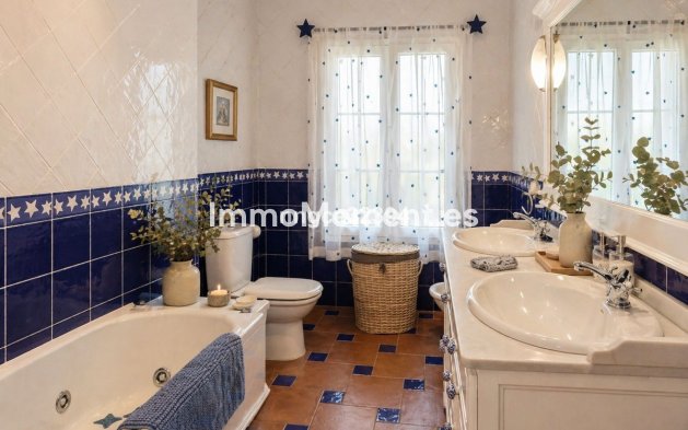 Resale - Detached villa - Sotogrande - San Roque