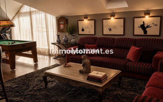 Resale - Detached villa - Sotogrande - San Roque
