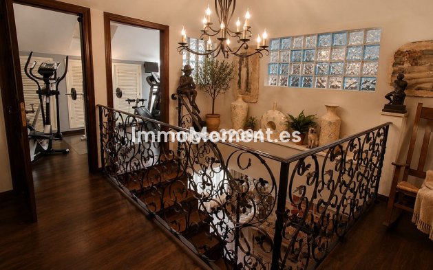 Resale - Detached villa - Sotogrande - San Roque