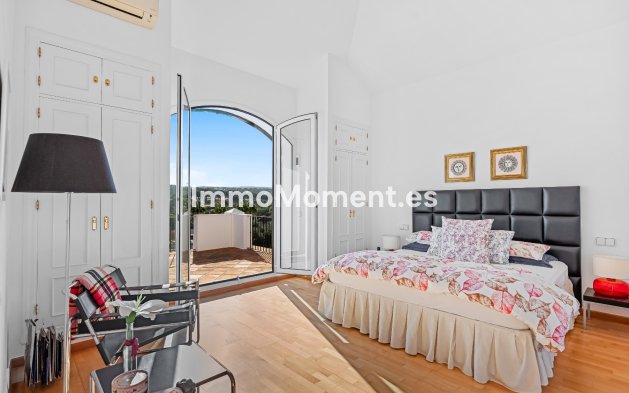 Resale - Detached villa - Sotogrande