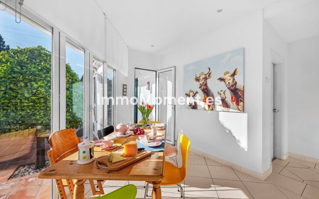 Resale - Detached villa - Sotogrande