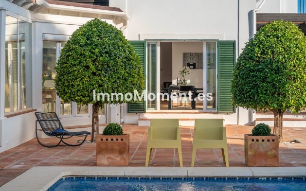 Resale - Detached villa - Sotogrande
