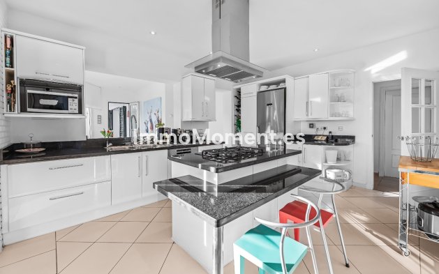 Resale - Detached villa - Sotogrande