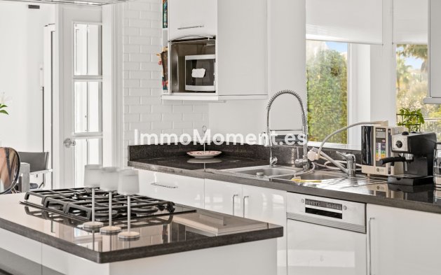 Resale - Detached villa - Sotogrande