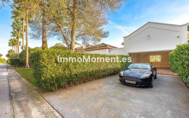 Resale - Detached villa - Sotogrande