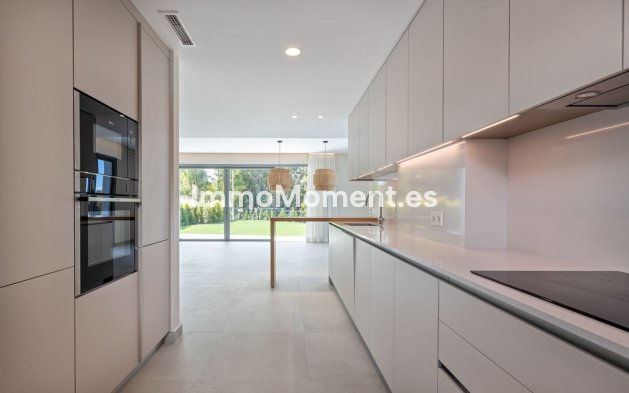 Resale - Detached villa - Marbella - San Pedro de Alcántara