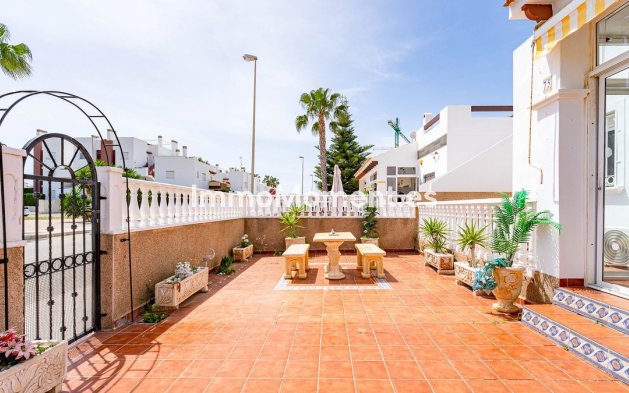Bestaande woning - Vrijstaande villa - Orihuela - Punta Prima