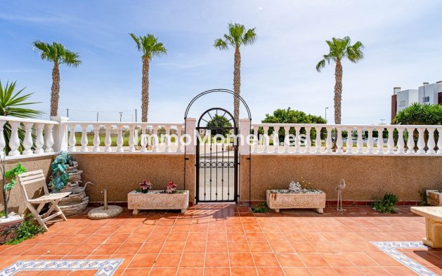 Bestaande woning - Vrijstaande villa - Orihuela - Punta Prima