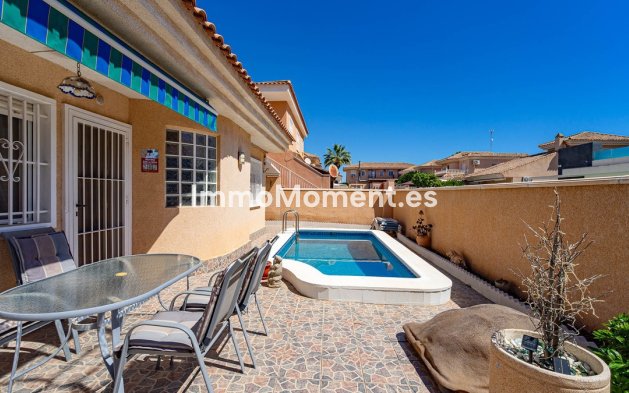 Reventa - Villa independiente - Orihuela - Punta Prima