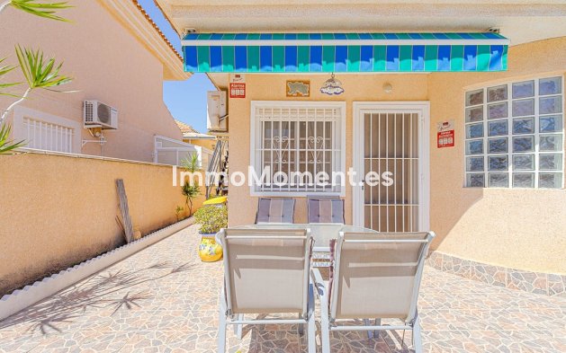 Reventa - Villa independiente - Orihuela - Punta Prima