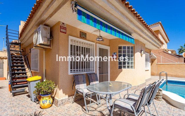 Reventa - Villa independiente - Orihuela - Punta Prima