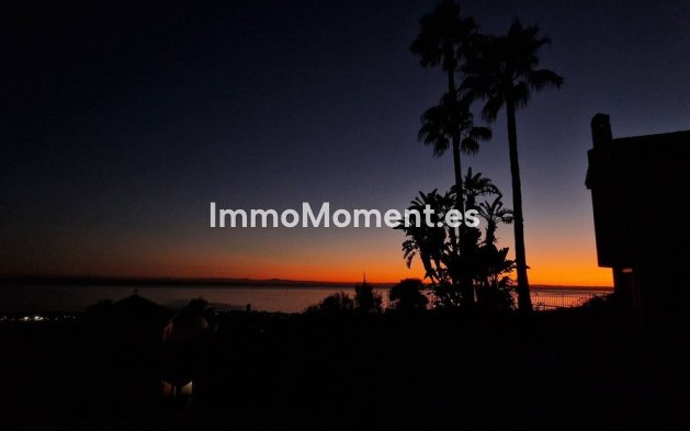 Resale - Detached villa - Marbella - Altos de los Monteros