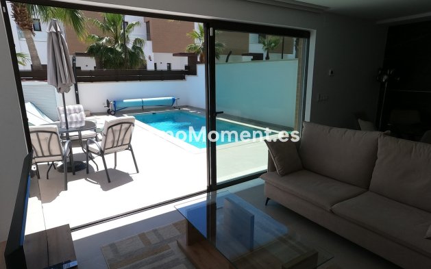 Resale - Detached villa - Algorfa - La Finca Golf