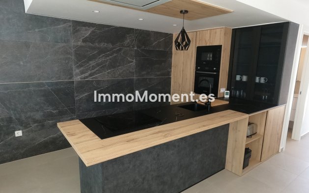 Resale - Detached villa - Algorfa - La Finca Golf