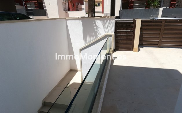 Resale - Detached villa - Algorfa - La Finca Golf