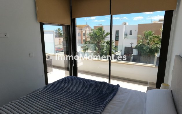 Resale - Detached villa - Algorfa - La Finca Golf