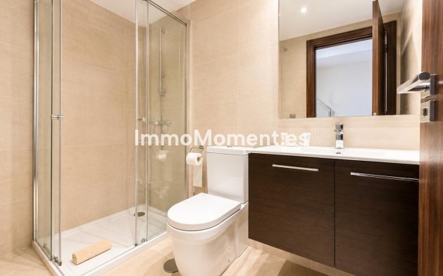 Resale - Apartment - Marbella - Cortijo Blanco