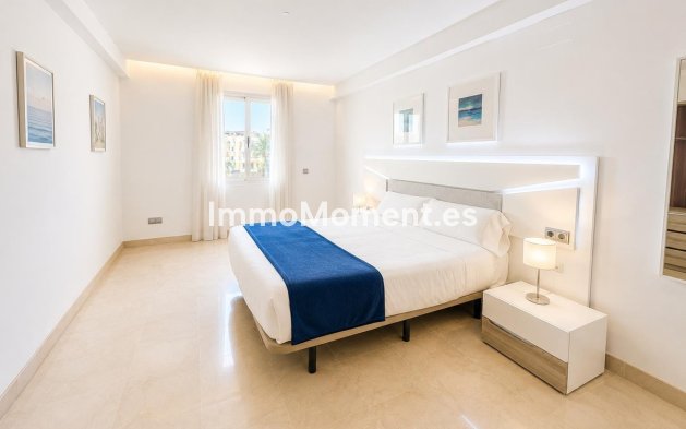 Resale - Apartment - Marbella - Cortijo Blanco