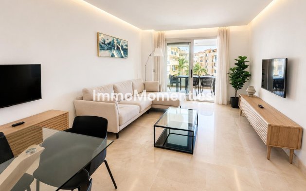 Resale - Apartment - Marbella - Cortijo Blanco