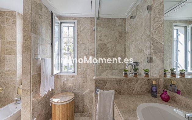 Wiederverkauf - Wohnung - Marbella - Nueva Andalucía