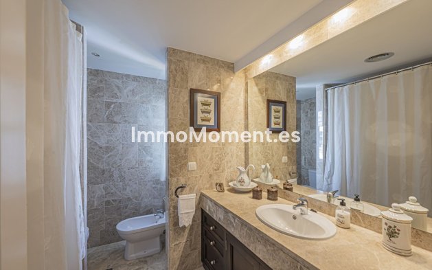Wiederverkauf - Wohnung - Marbella - Nueva Andalucía