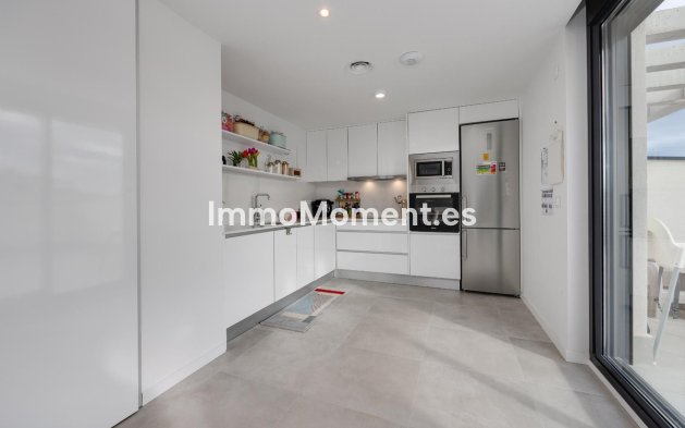 Resale - Apartment - Orihuela - Campoamor