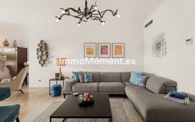 Wiederverkauf - Wohnung - Estepona  - Estepona Centro