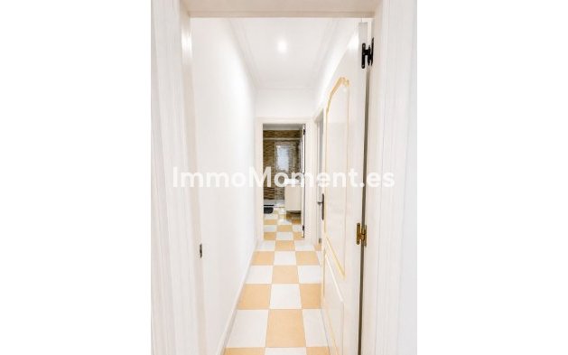 Bestaande woning - Vrijstaande villa - Torrevieja - Torrevieja Centro