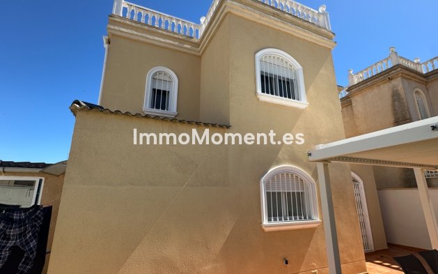 Bestaande woning - Vrijstaande villa - Torrevieja - Torrevieja Centro