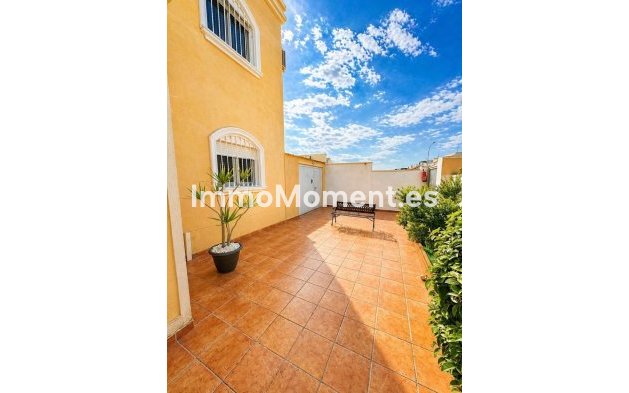 Bestaande woning - Vrijstaande villa - Torrevieja - Torrevieja Centro