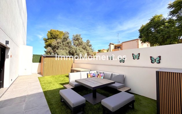 Bestaande woning - Vrijstaande villa - Orihuela - Villamartin