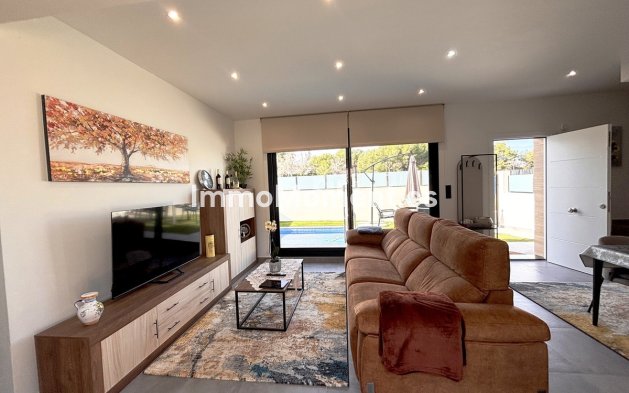 Bestaande woning - Vrijstaande villa - Orihuela - Villamartin