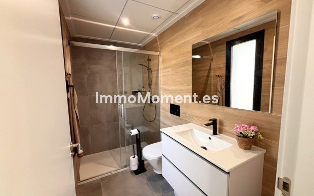 Bestaande woning - Vrijstaande villa - Orihuela - Villamartin
