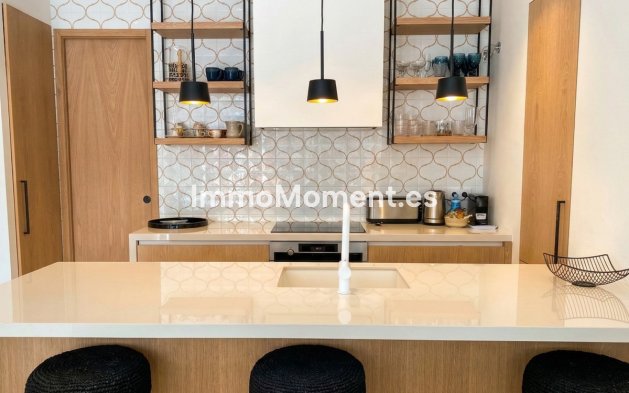 Resale - Apartment - Marbella - Puerto Banús