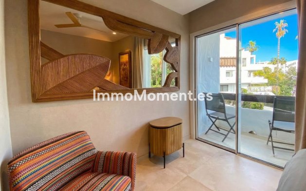 Resale - Apartment - Marbella - Puerto Banús