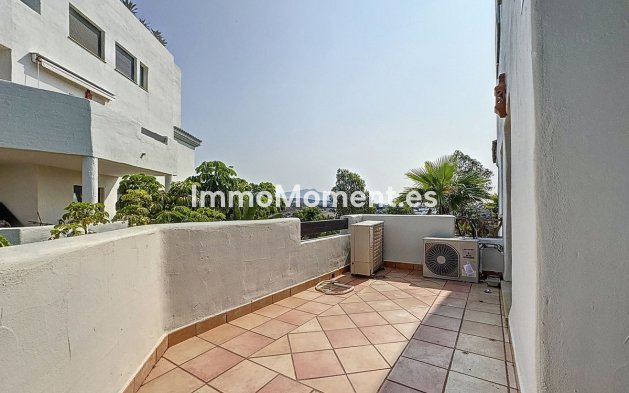 Wiederverkauf - Wohnung - Estepona  - Selwo