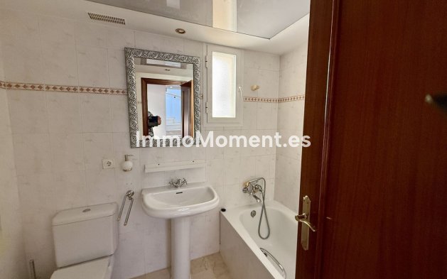 Wiederverkauf - Freistehende Villa - Marbella - Elviria