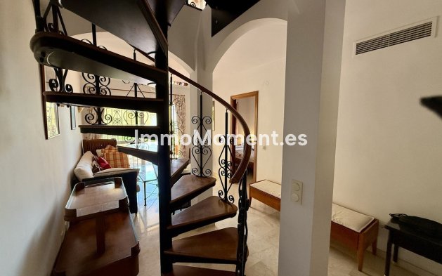 Wiederverkauf - Freistehende Villa - Marbella - Elviria