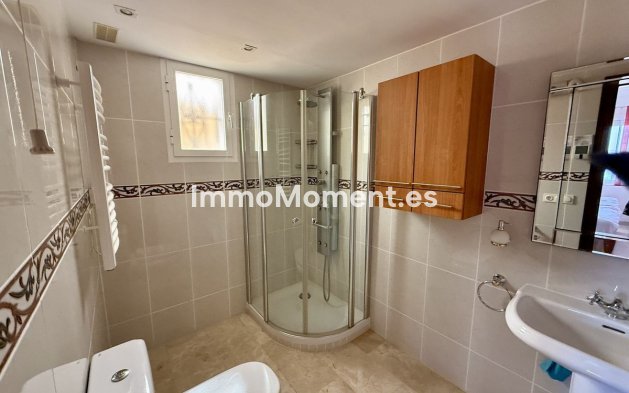 Wiederverkauf - Freistehende Villa - Marbella - Elviria