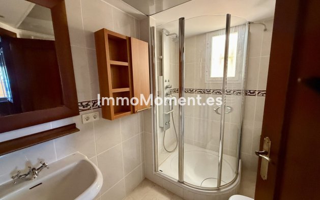Wiederverkauf - Freistehende Villa - Marbella - Elviria