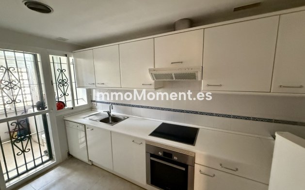Wiederverkauf - Freistehende Villa - Marbella - Elviria