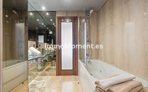 Bestaande woning - Appartement - Estepona  - Estepona Centro