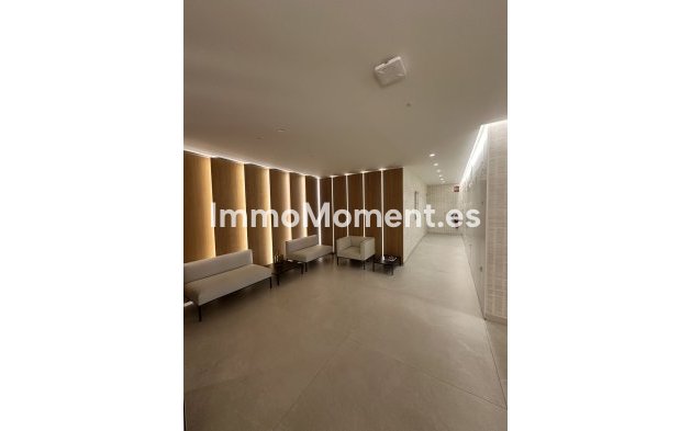 Revente - Appartement - Estepona  - Estepona Centro