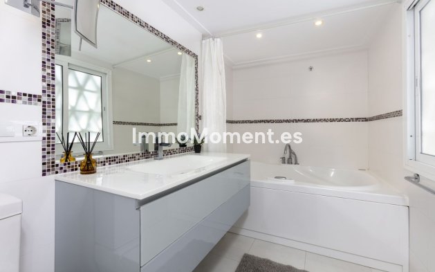 Wiederverkauf - Wohnung - Marbella - Puerto Banús