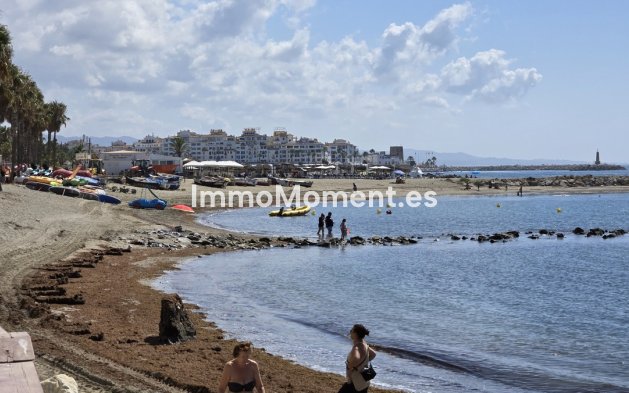 Resale - Apartment - Marbella - Puerto Banús