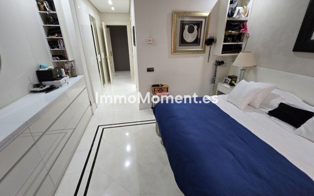 Resale - Apartment - Marbella - Puerto Banús