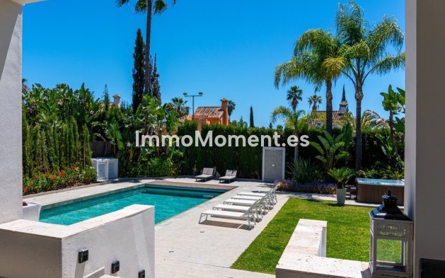 Bestaande woning - Vrijstaande villa - Marbella - Nueva Andalucía