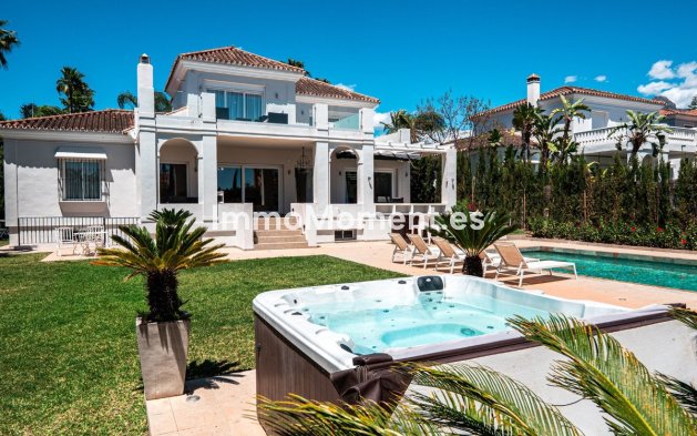 Bestaande woning - Vrijstaande villa - Marbella - Nueva Andalucía