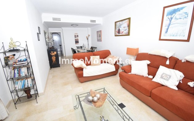 Resale - Apartment - Marbella - Elviria