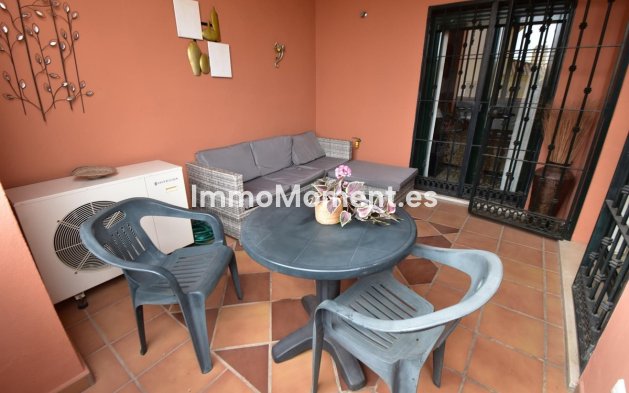 Resale - Apartment - Marbella - Elviria